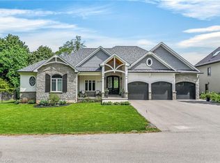 747 Vernon Pl, Hamilton, ON L9G3H4