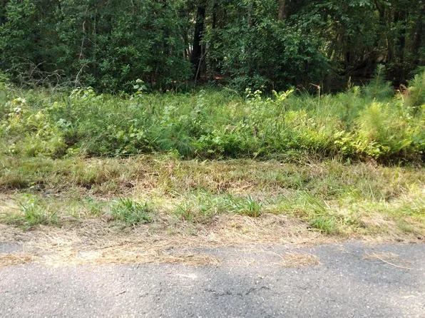 Lake Dr, Colonial Beach, VA 22443