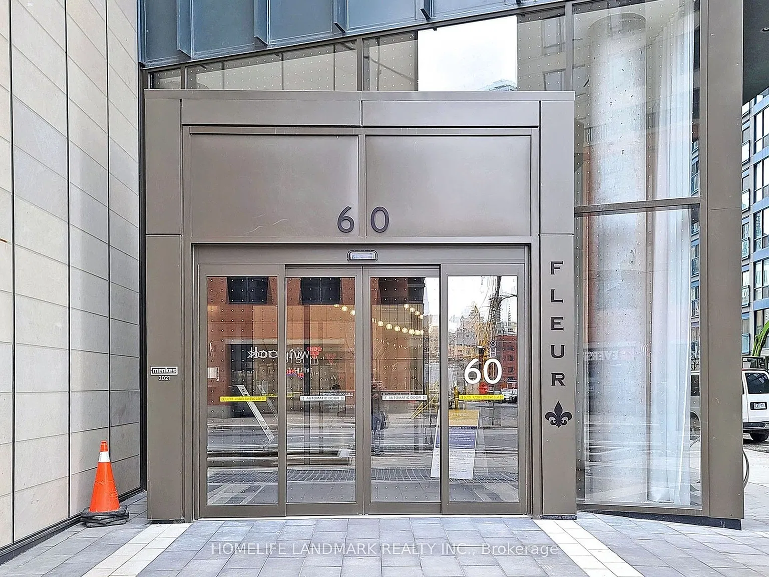 60 Shuter St — Photo 4