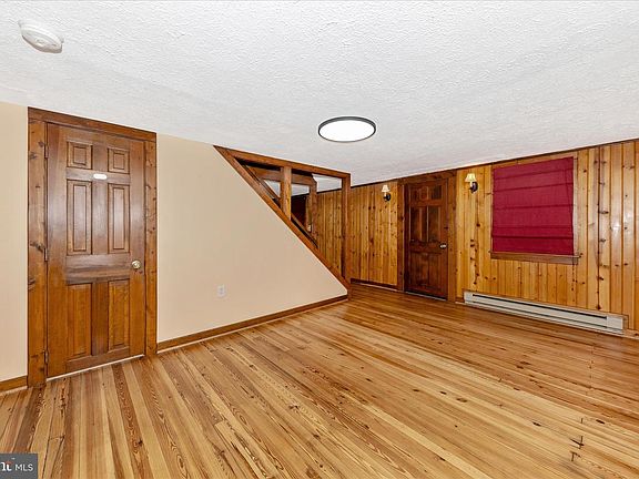 3rd image of 6529 Mountaindale Rd
