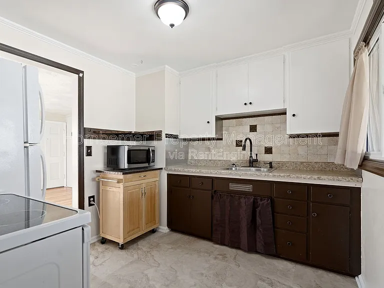 112 W Amherst Ct — Photo 5