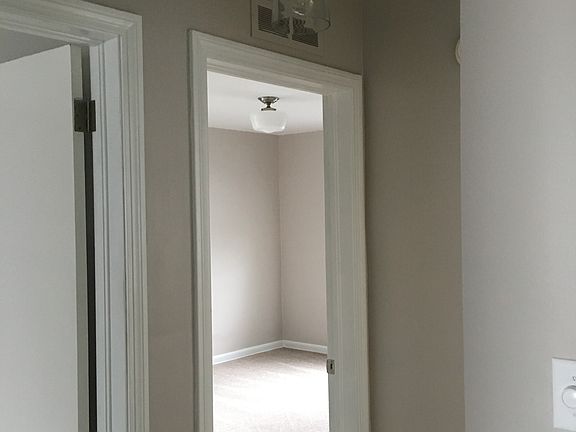 3rd image of 2651 Fairland St