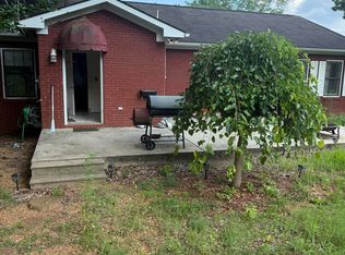 611 Freeman Ave, Bridgeport, AL 35740