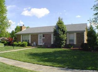 402 Parkside Dr, New Albany, IN 47150