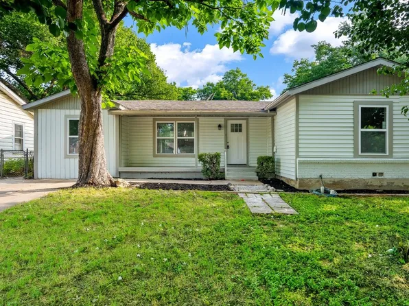 120 Oak Dr W, Hurst, TX 76053