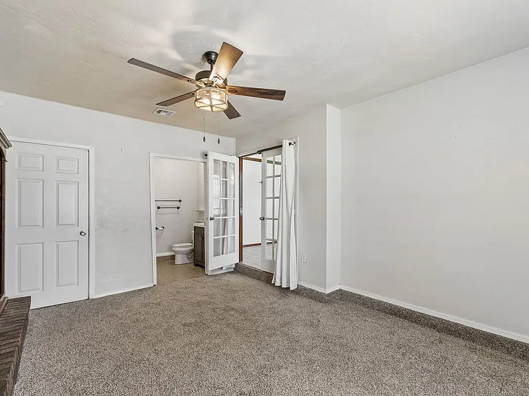 3401 E Noble Dr — Photo 18