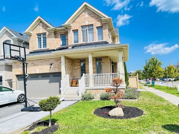 2 Peter Miller St N, Aurora, ON L4G 0W9
