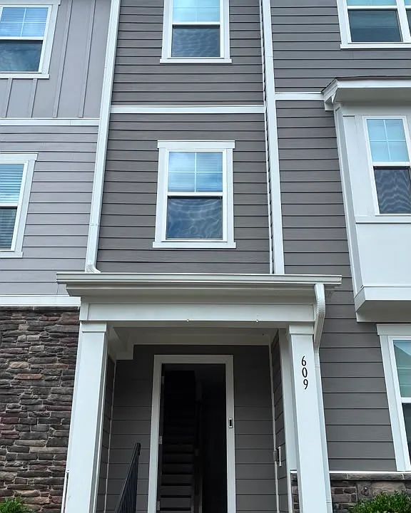 609 Gimari Dr