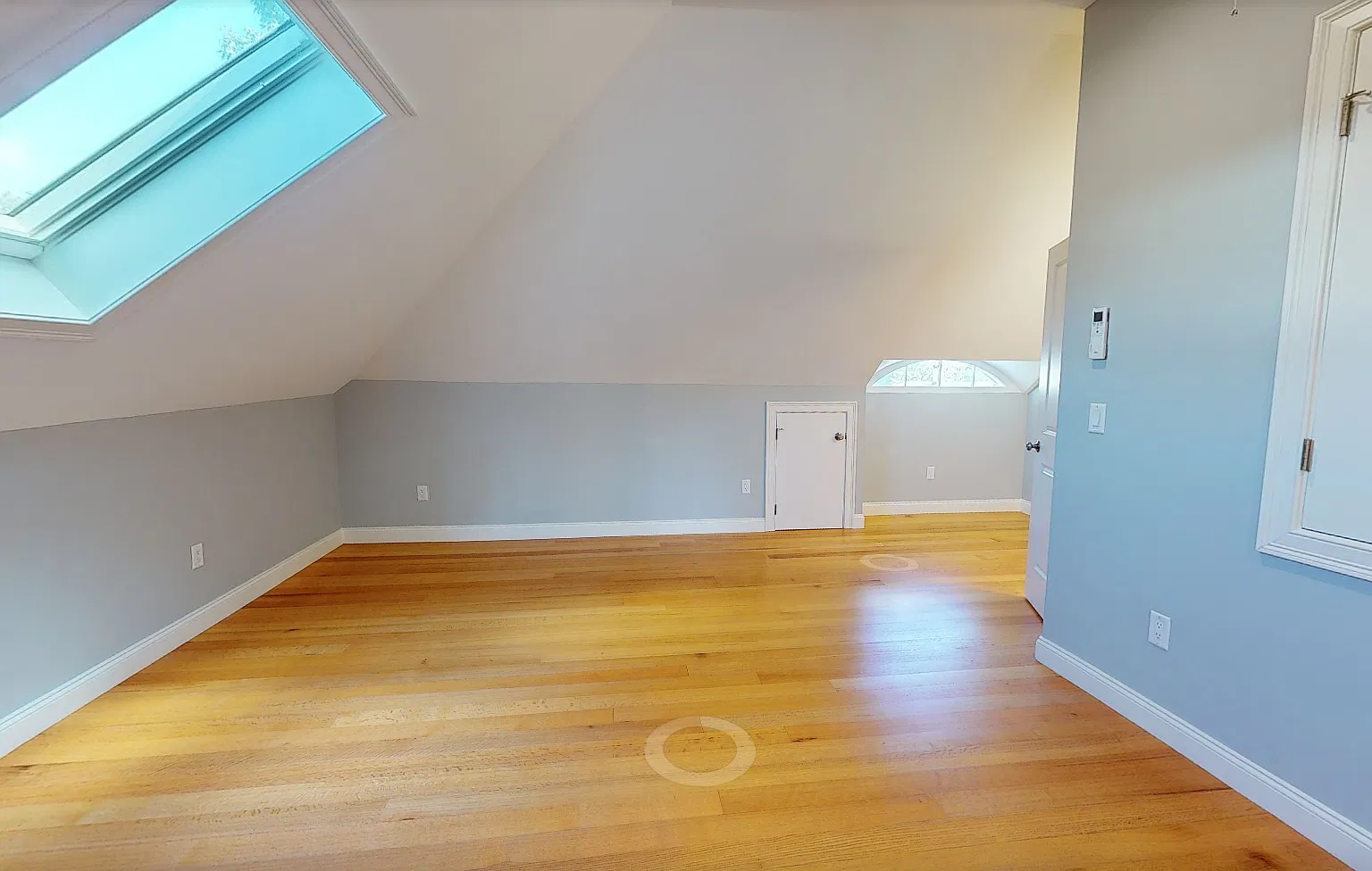 Studio, 400 sqft, $2,195 — Photo 2
