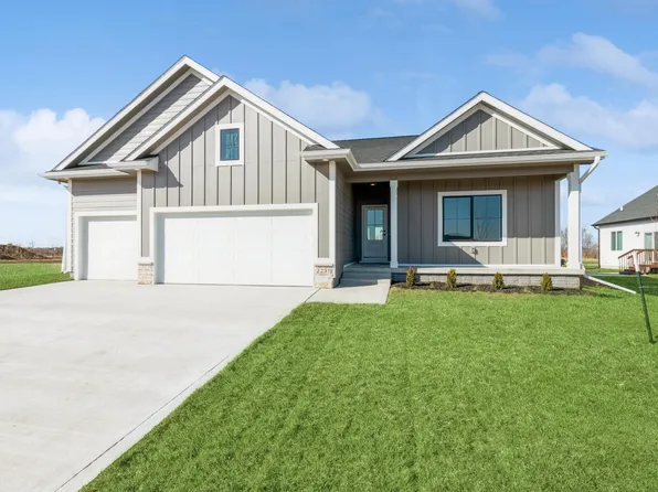 2237 Ketelsen Dr, Ames, IA 50010
