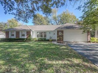 6523 Maple Dr, Mission, KS 66202
