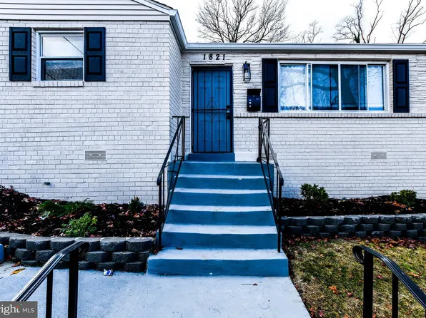 1821 Campbell Dr, Suitland, MD 20746