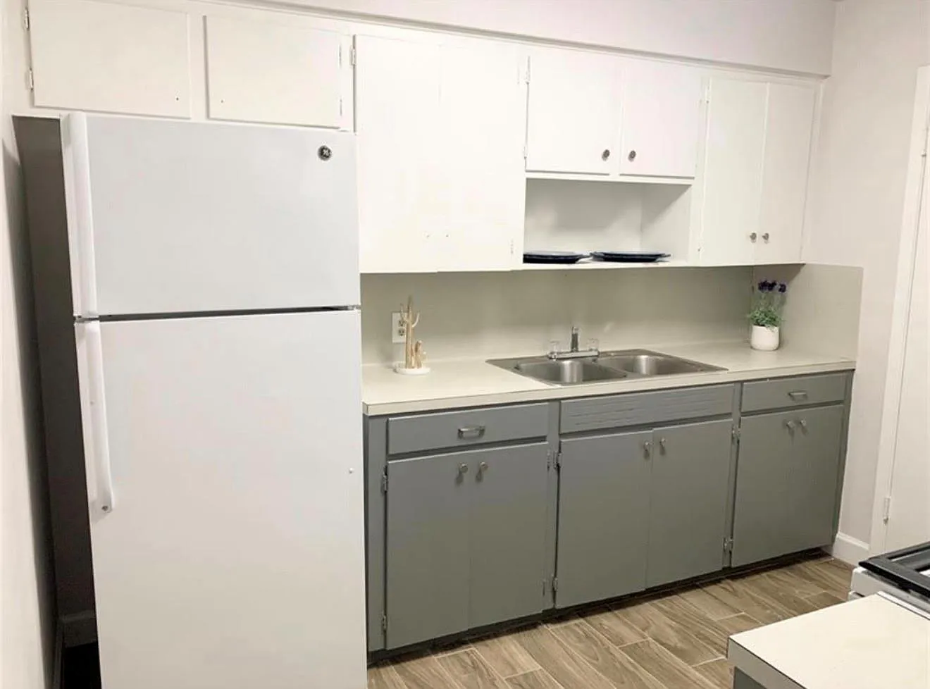 2 bed, 1.0 bath, 875 sqft, $1,350 — Photo 4