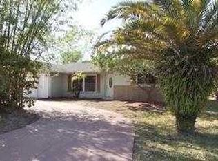 608 Center Rd, Venice, FL 34293