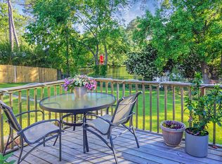 8517 Deerwood Dr, North Charleston, SC 29406