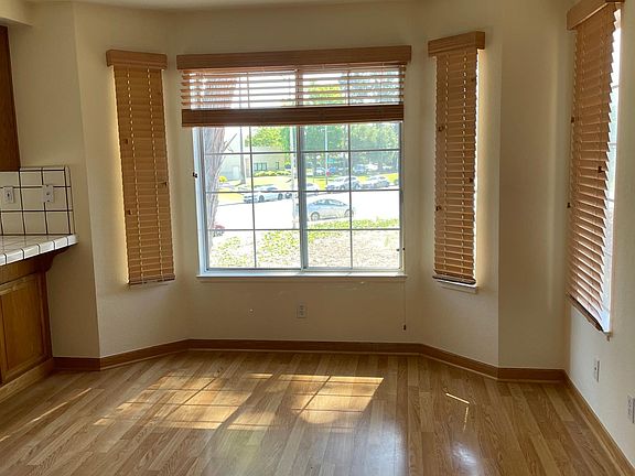 5th image of 1804 Park Vista Cir