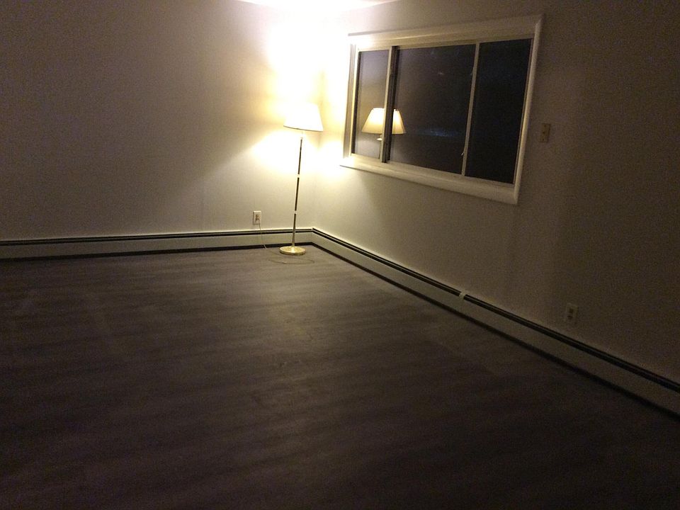 1st image of 1605 S Water St APT 6