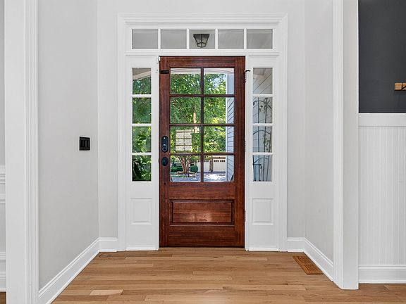 5th image of 11515 Azari Ct