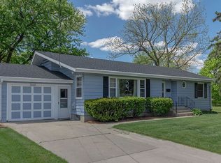 157 Vista Ter, Sycamore, IL 60178