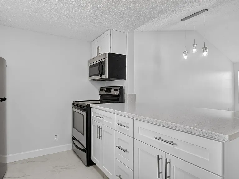 6323 La Costa Dr #M — Photo 4