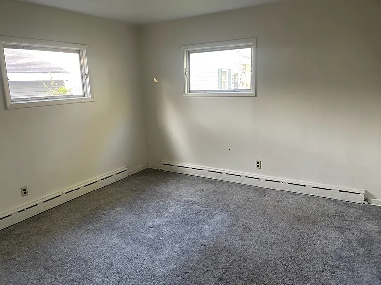 660 Stamp Dr — Photo 8