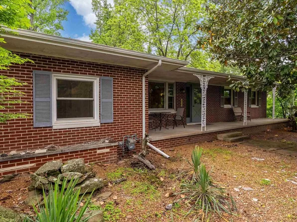 1016 S Giant City Rd, Carbondale, IL 62902