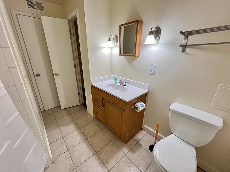 Countrybrook Apartments — Photo 54