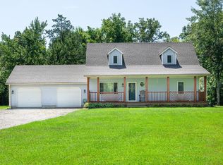 32457 Teney Hollow Rd, Brighton, IL 62012