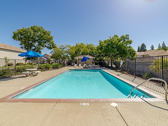 3rd image of 3360 Apollo Cir
