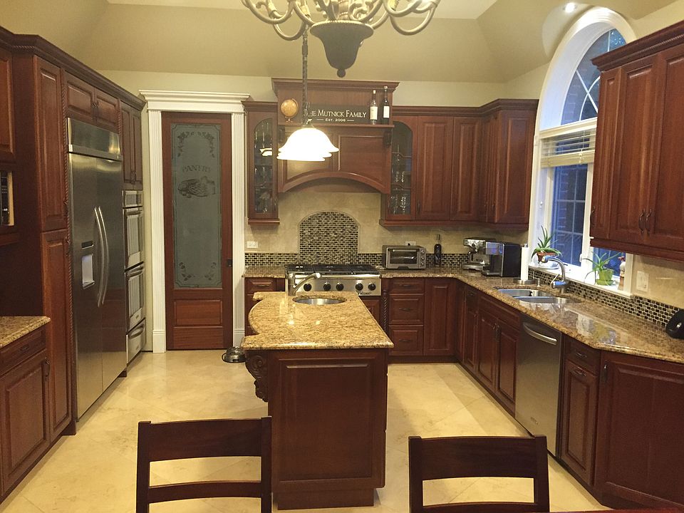 2nd image of 1652 Pear Tree Rd