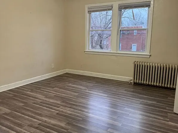 424 Newcomb St SE APT 4, Washington, DC 20032