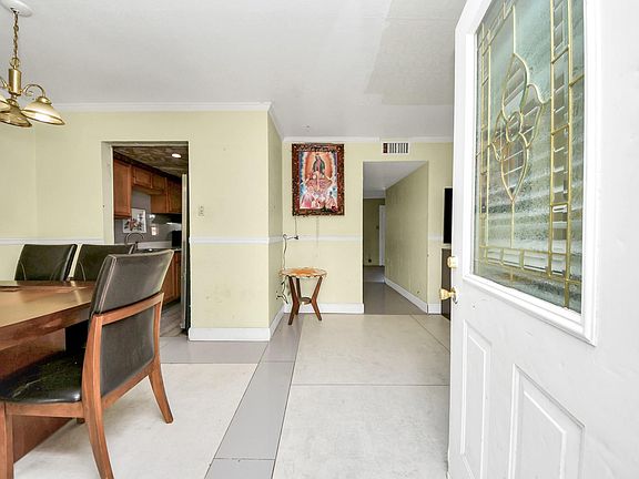 2nd image of 5106 Ingomar Way