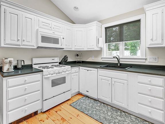 4th image of 43-45 High St Unit 3