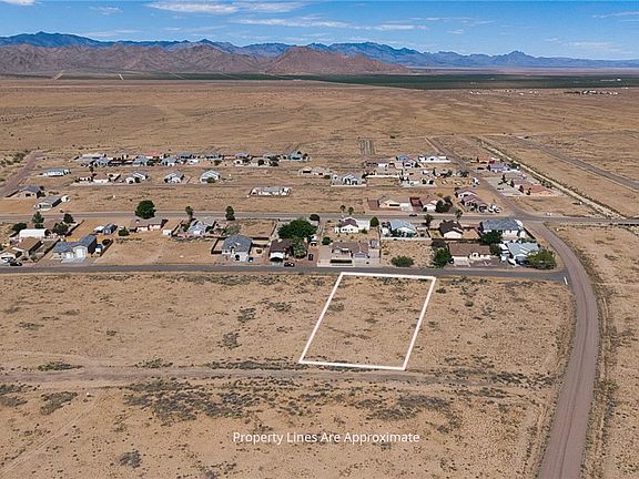 2nd image of 333-13-187 N Larkspur Drive