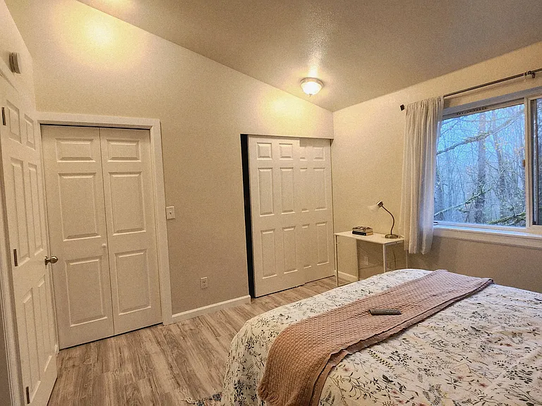 833 SW Sunset Blvd — Photo 13