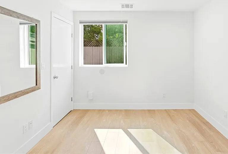 4455 Colfax Ave — Photo 14