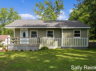 45 Grove St, Sparta, MI 49345