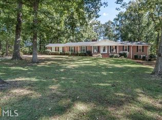 5520 Oakwood Dr, Lake City, GA 30260