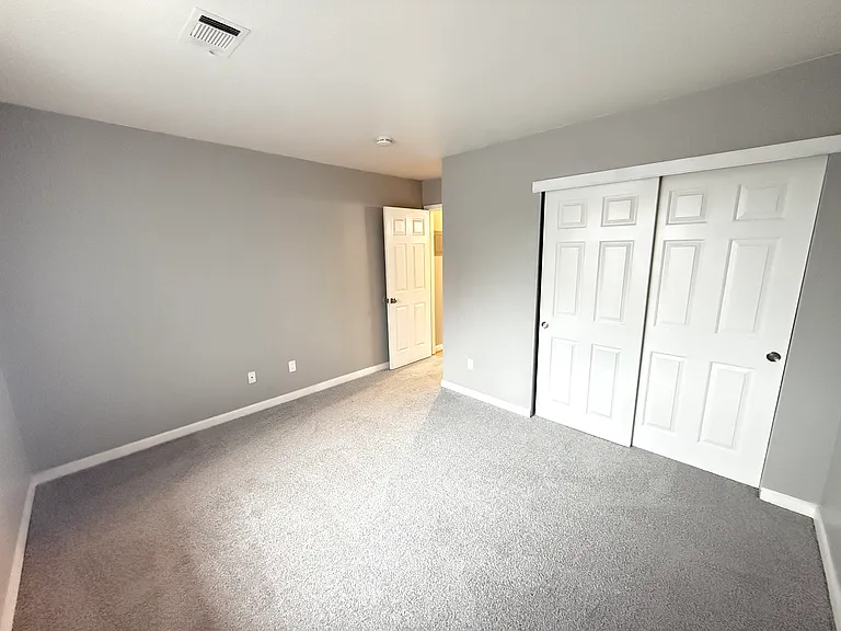 5030 Walnut Ave #6 — Photo 6