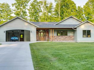 1510 N Country Clb, Manistique, MI 49854