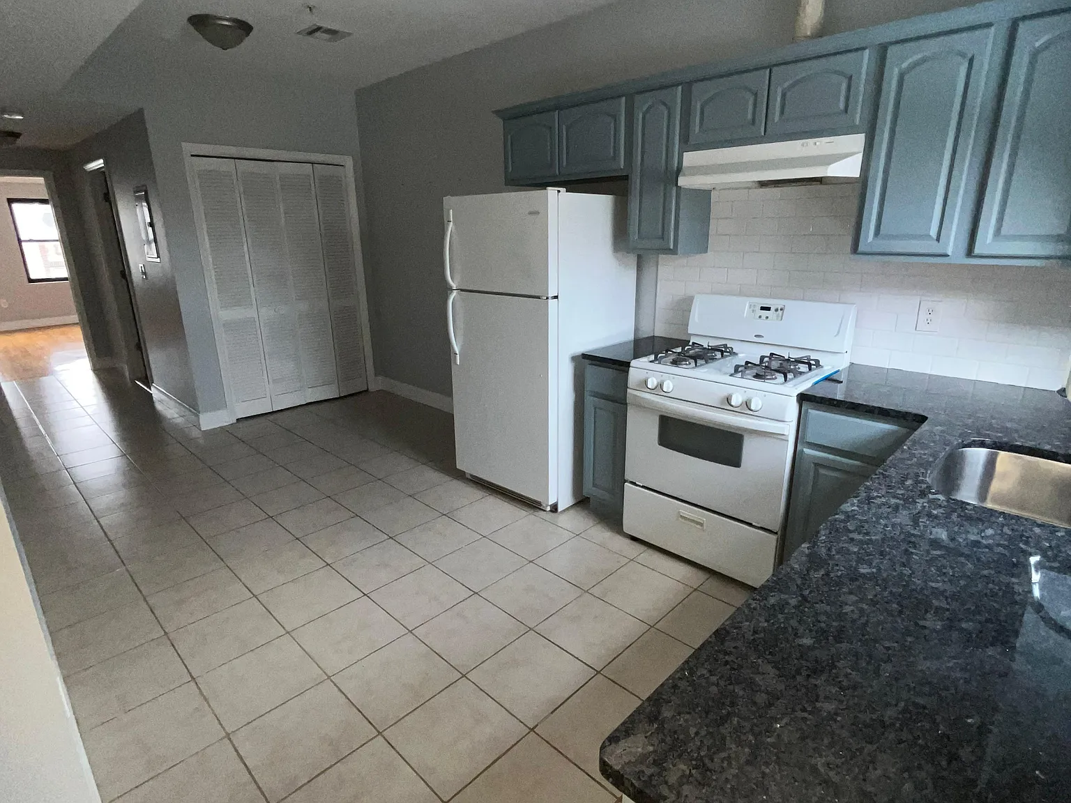 1 bed, $1,800 — Photo 4