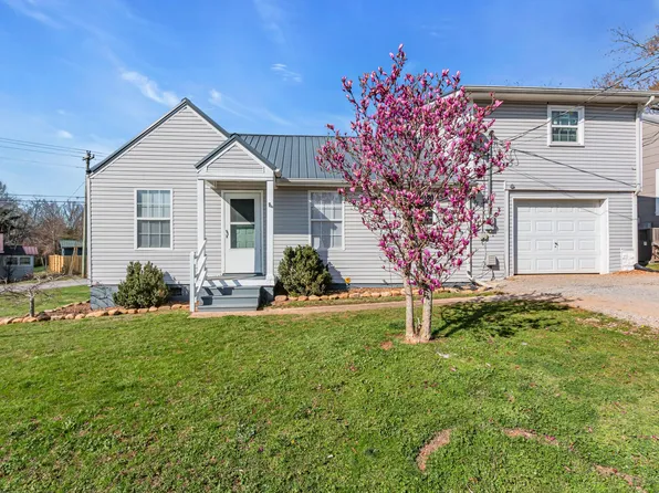 408 6th Ave NW, Winchester, TN 37398