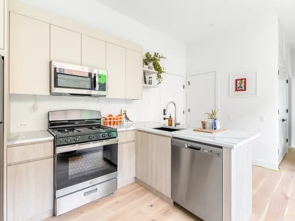 The Monark, 4410 N Clark St #306, Chicago, IL 60640