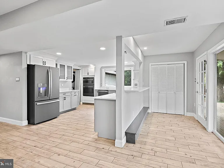 511 Avondale Dr — Photo 26