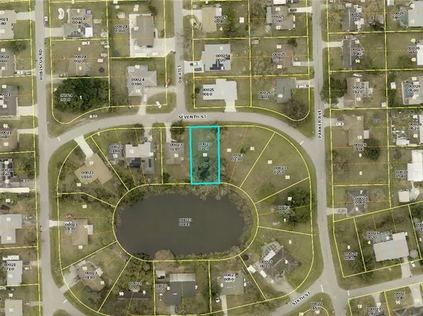 12615 7th St, Fort Myers, FL 33905