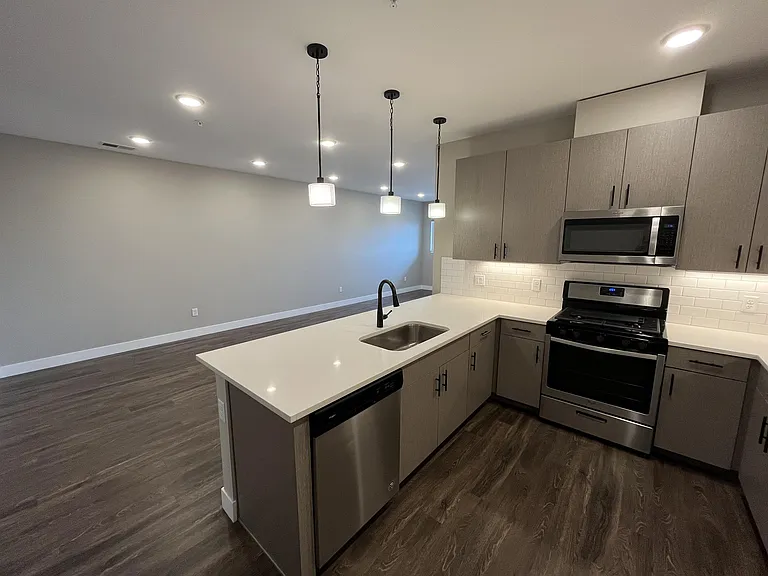 2729 W 28th Ave #508 — Photo 4