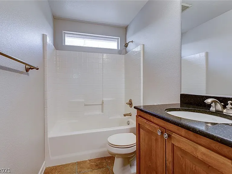 2677 Begonia Valley Ave — Photo 15