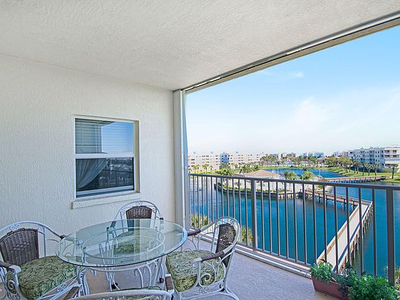 3rd image of 8921 Lake Dr APT 504
