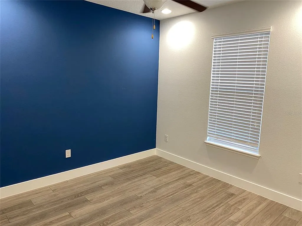 3 bed, 2.0 bath, 1898 sqft, $2,600 — Photo 3