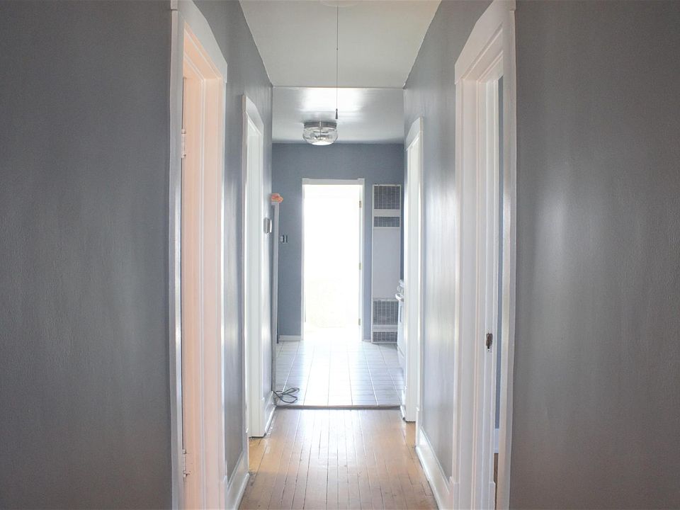 1st image of 4819 W Ainslie St #2